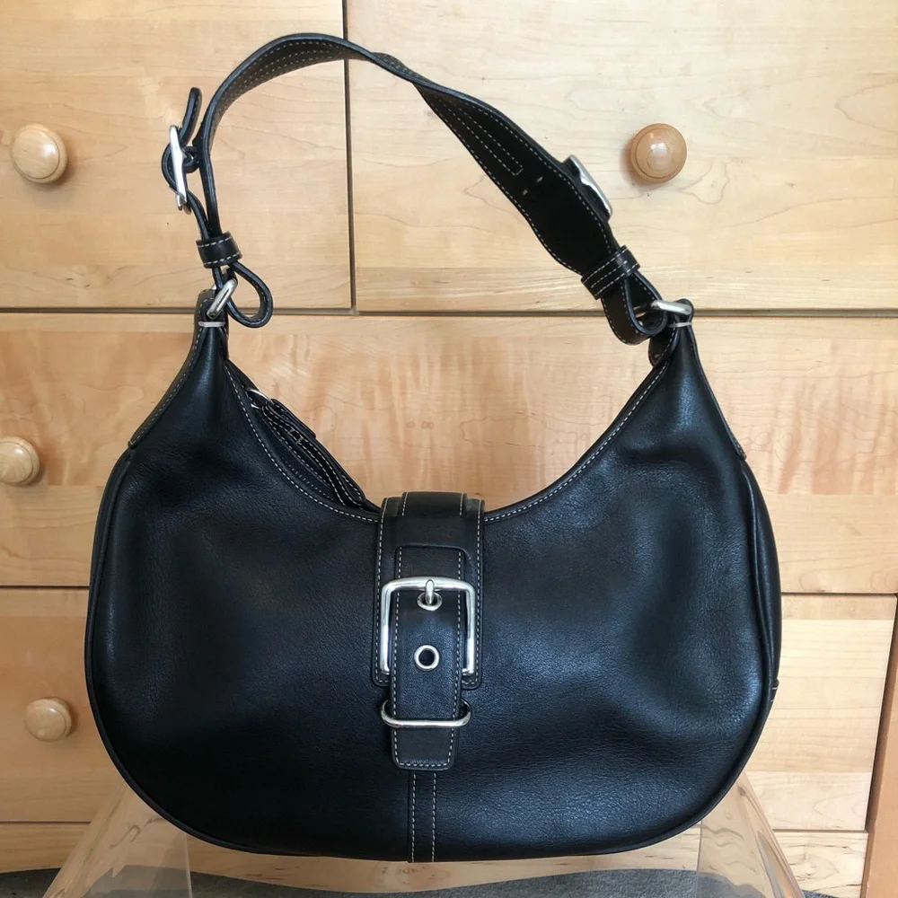 Coach ロゴ柄 ボディバッグ ブラック Coach | Bags | Vintage Coach Black Leather Bag | Poshmark